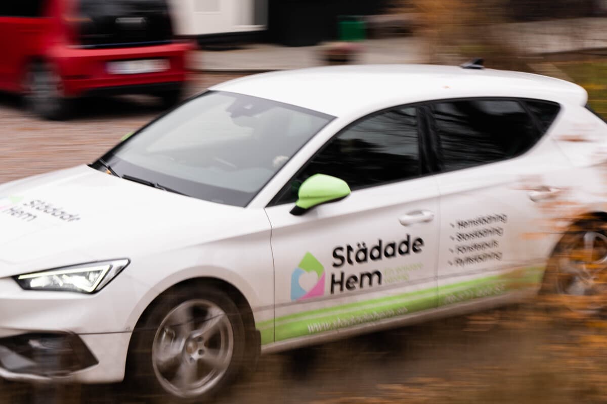 hemstädning täby